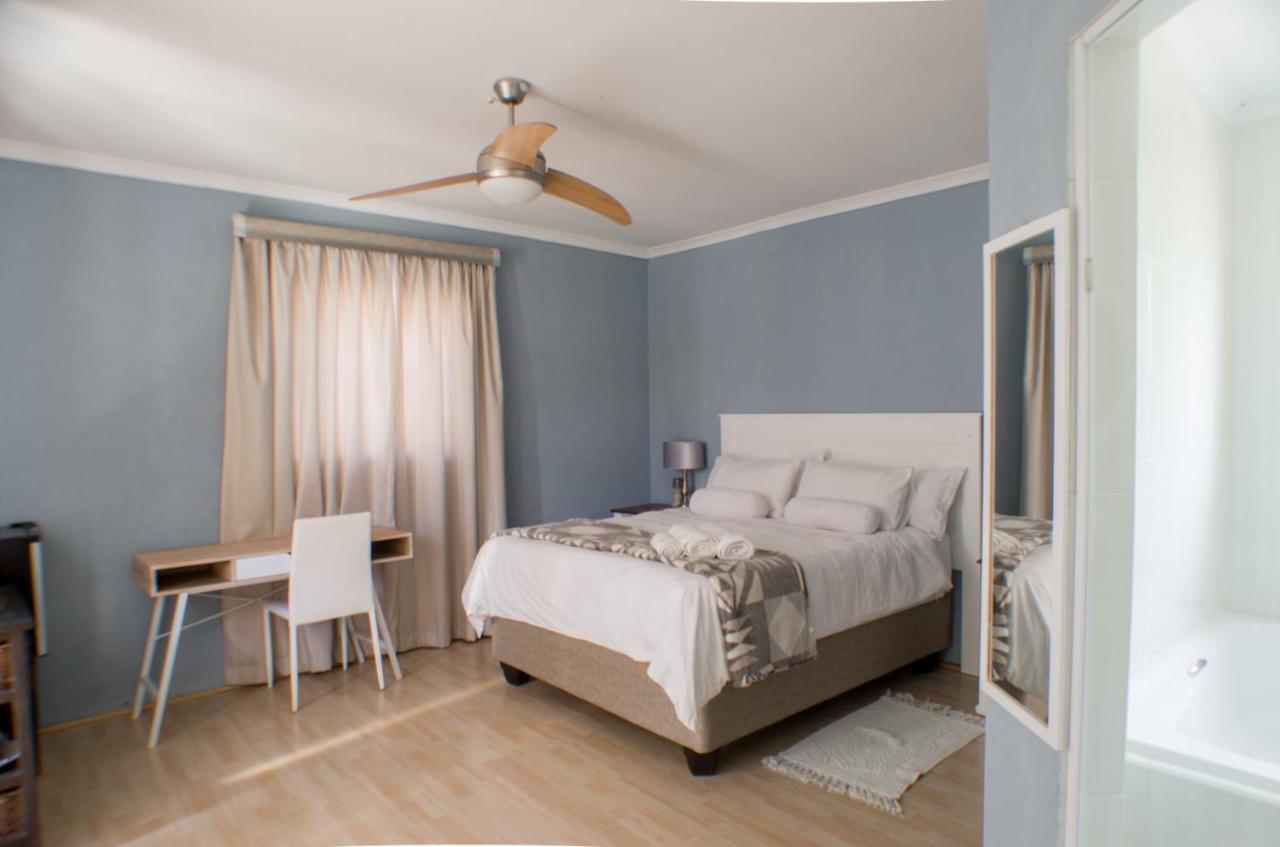 Seroloana Guest House Рустенбург Екстериор снимка