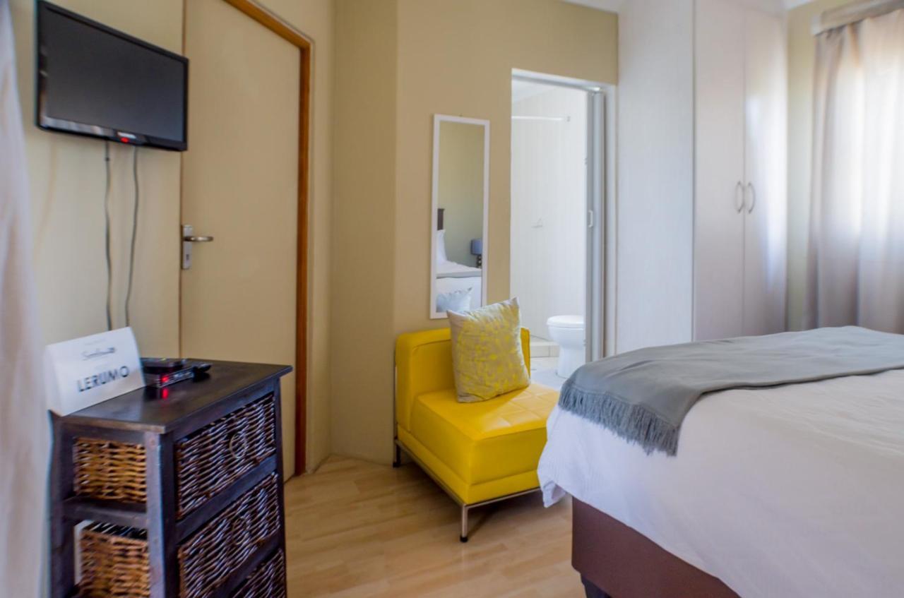 Seroloana Guest House Рустенбург Екстериор снимка