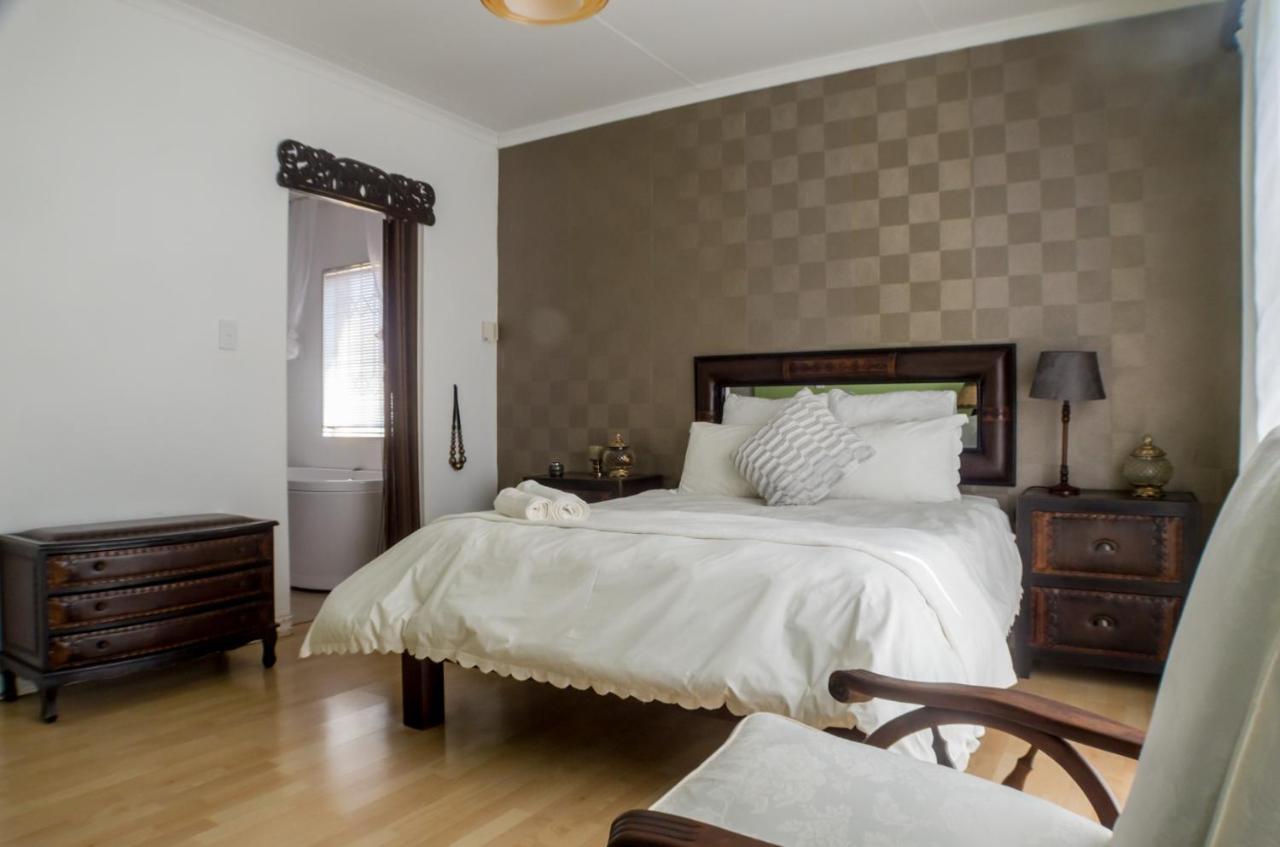 Seroloana Guest House Рустенбург Екстериор снимка