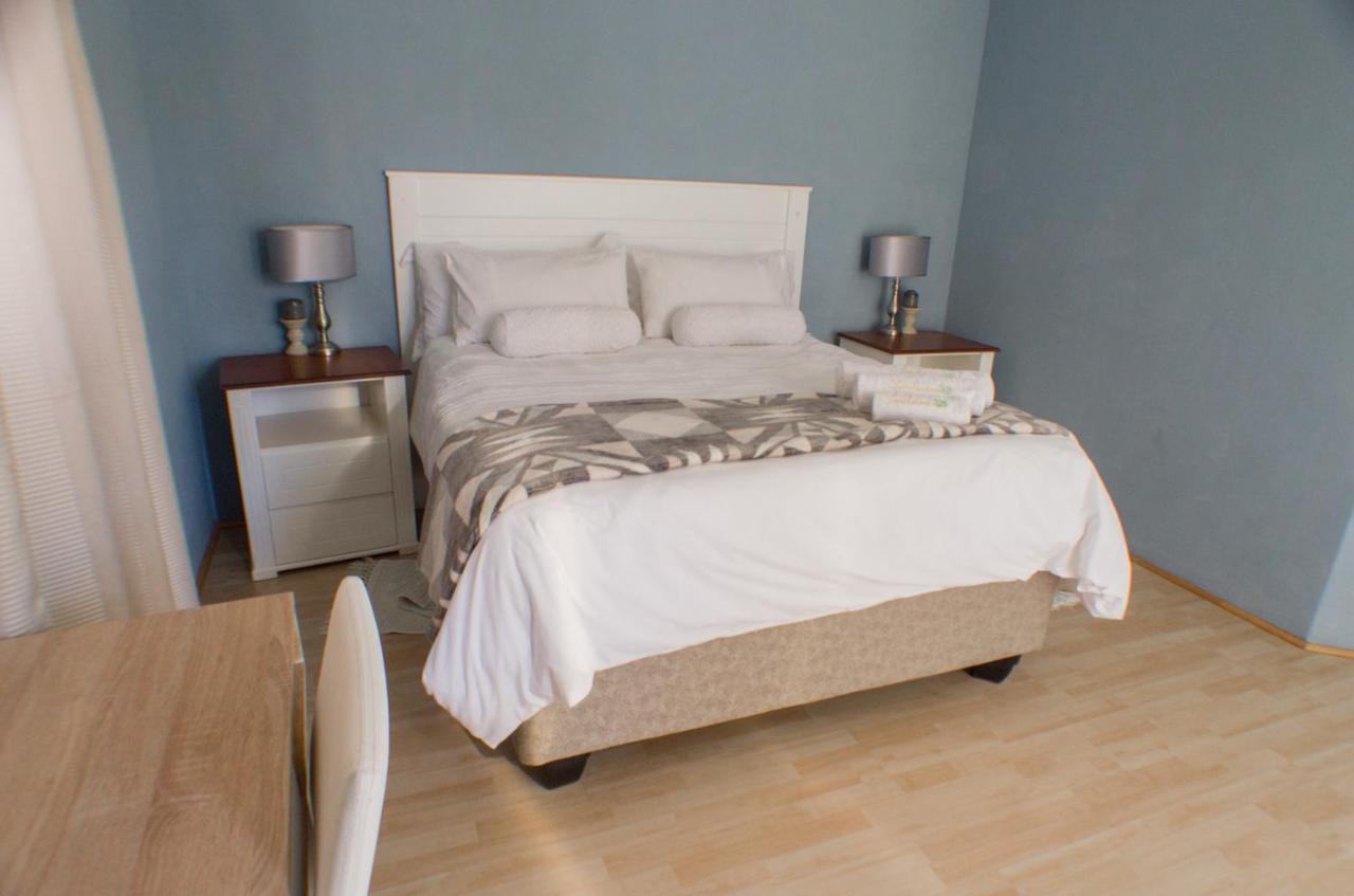 Seroloana Guest House Рустенбург Екстериор снимка