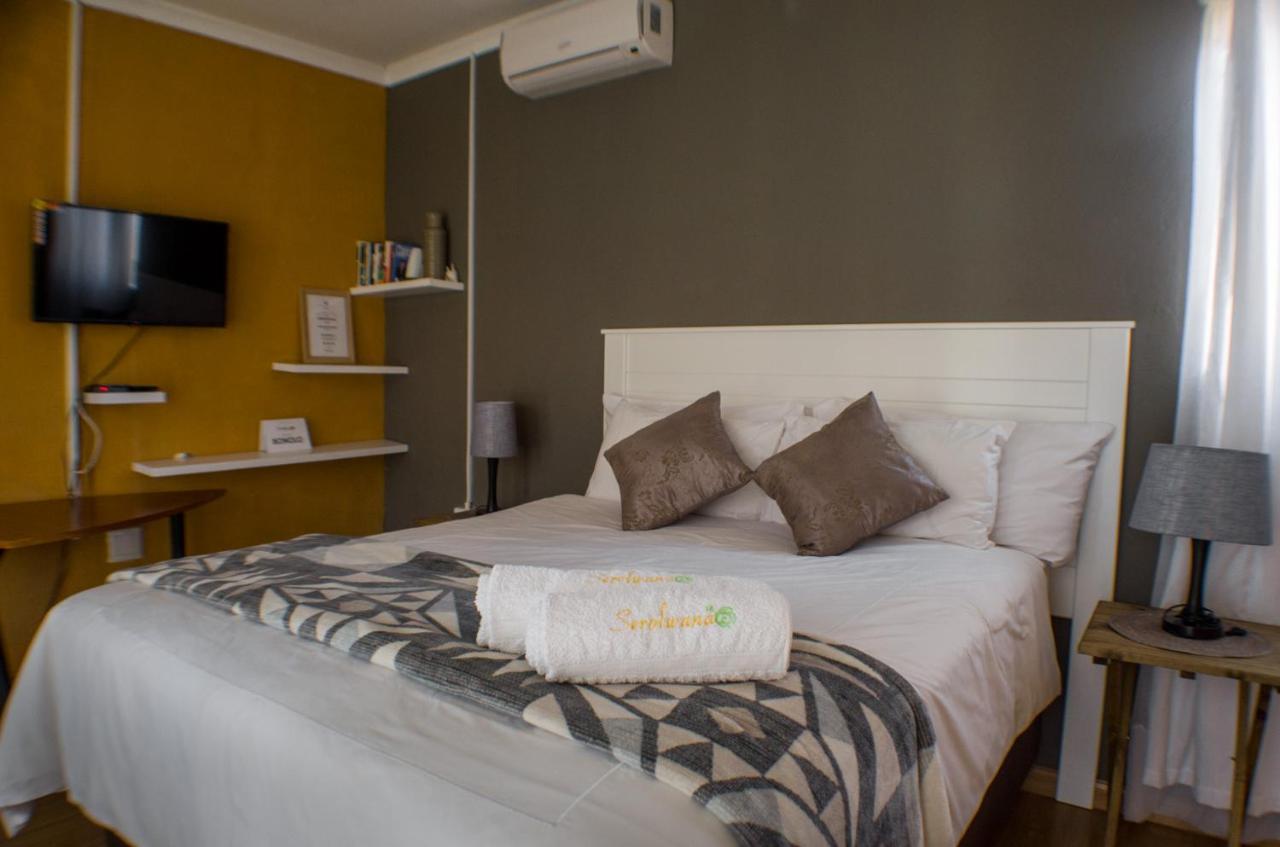Seroloana Guest House Рустенбург Екстериор снимка